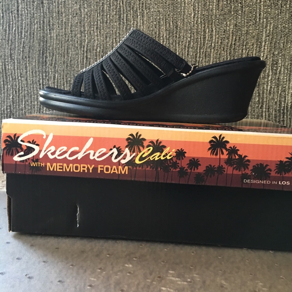 Brand new Skechers memory foam sandals